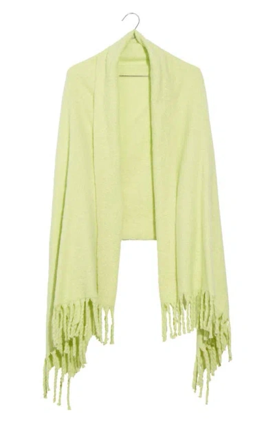 Shop Madewell Textured Solid Contrast Fringe Scarf In Limelight