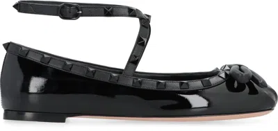 Shop Valentino Garavani - Rockstud Leather Ballet Flats In Black