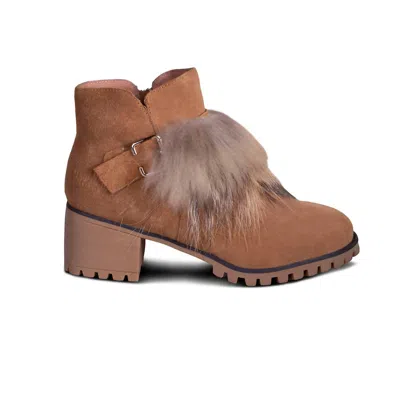 Shop Cloud Nine Ladies Amanda Sheepskin Boot In Tan In Brown