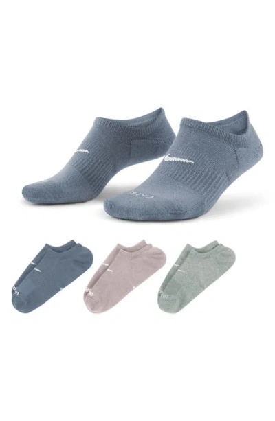 Shop Nike 3-pack Everyday Plus No-show Socks In Blue/ Green Multi
