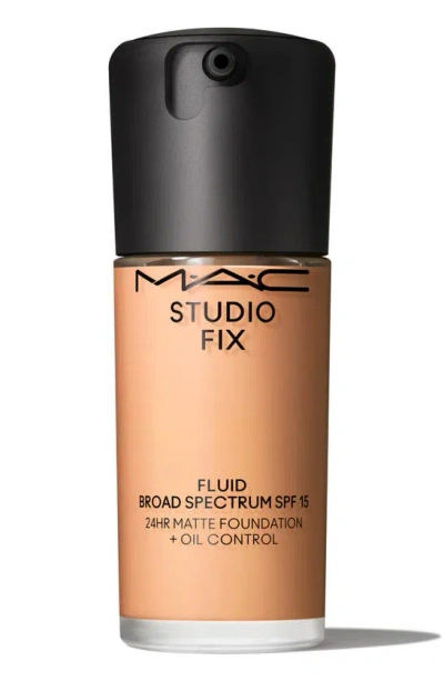 Shop Mac Cosmetics Studio Fix Fluid Spf 15 24hr Matte Foundation + Oil Control In Nw18