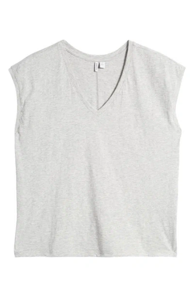 Shop Nordstrom Sleeveless V-neck Cotton T-shirt In Grey Light Heather
