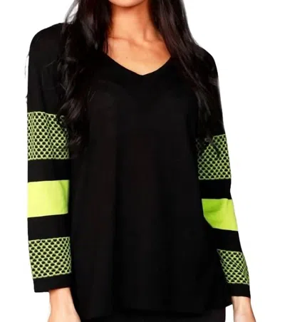 Angel 3/4 Sleeve V-neck Sweater In Black/kiwi In Black