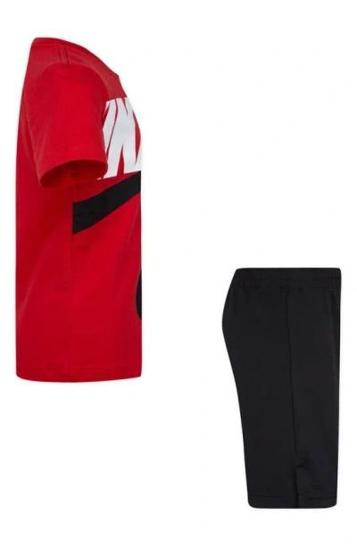 Nike Little Boys T-shirt And Cargo Shorts Set In Black/red