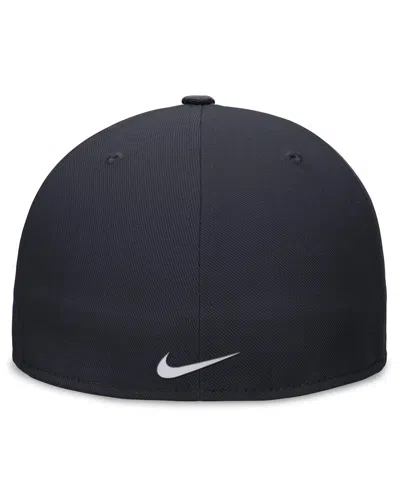 Shop Nike Men's  Navy Boston Red Sox Evergreen Performance Fitted Hat