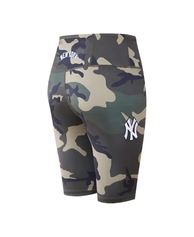 Pro Standard Women's  Camo New York Yankees Allover Print Bike Shorts In Camo