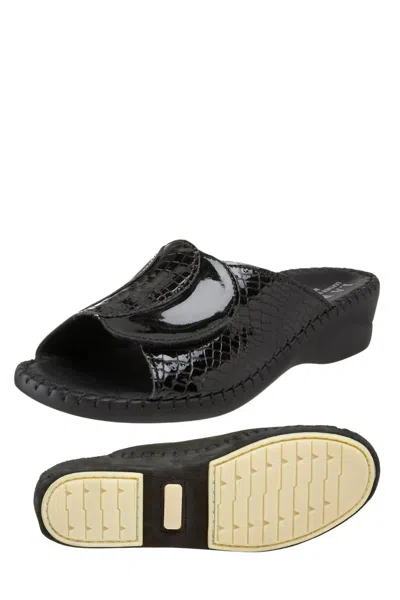 Shop Laplume Paola Sandals In Black Croc
