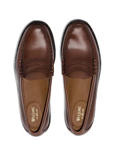 Shop Gh Bass G.h. Bass Loafers In Mid Brown