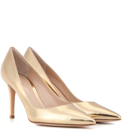 Gianvito Rossi Gianvito 85 Metallic Leather Pumps In Gold