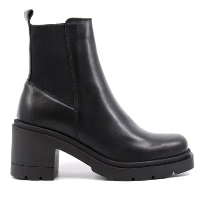 Ateliers Skylar Ankle Boot In Black In Black