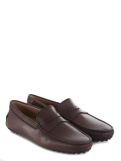 Shop Tod's Loafer In Brown
