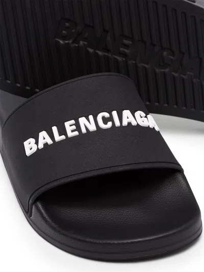 Shop Balenciaga Other In Blackwhit