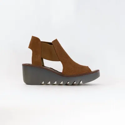 FLY LONDON WOMEN'S WEDGE SANDAL IN SUEDE COGNAC 