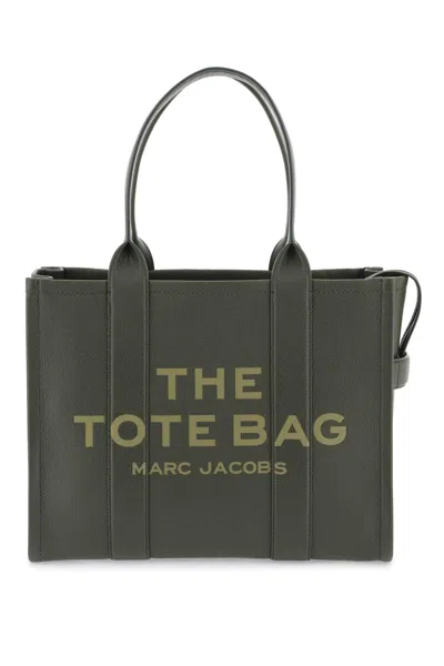 Shop Marc Jacobs The Leather Large Tote Bag In 绿色的