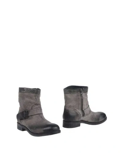 Shop Juice Woman Ankle Boots Dove Grey Size 6 Soft Leather
