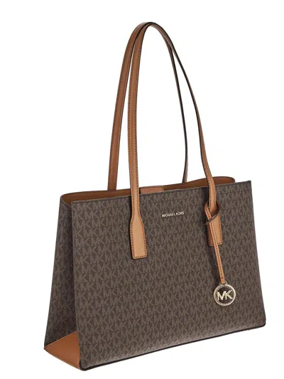 Shop Michael Michael Kors Ruthie Bag In Brown
