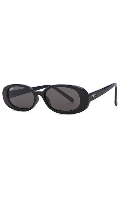 Shop Otra Gina Sunglasses In 黑色 & 烟灰色