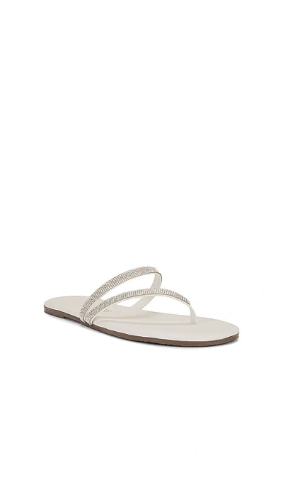 Shop Tkees Infinity Sarit Sandal In 奶油色