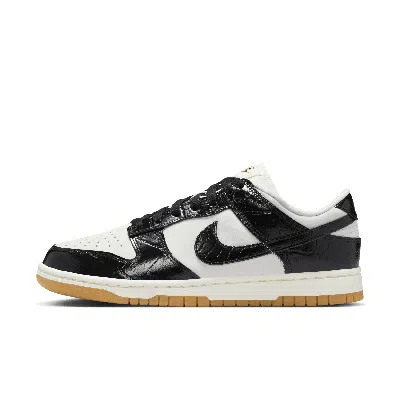 Nike Dunk Low Lx Sneaker In Grey