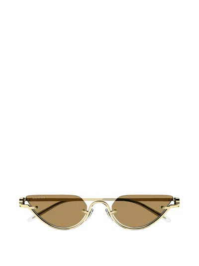 Shop Gucci Eyewear Cat In Gold