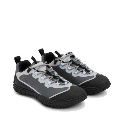 Shop Dior Izon Hiking Sneakers In 灰色的