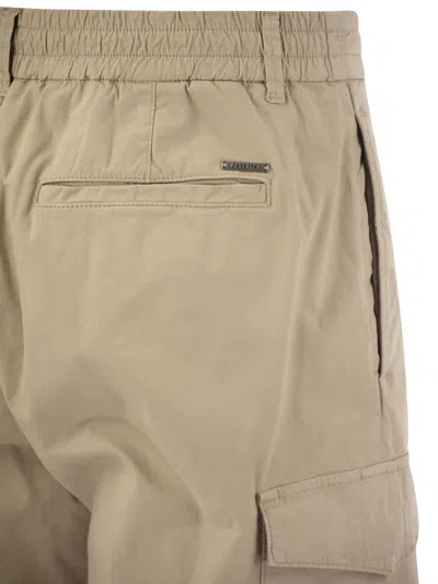 Shop Peserico Lightweight Cotton Lyocell Canvas Jogger Bermuda Shorts In Beige