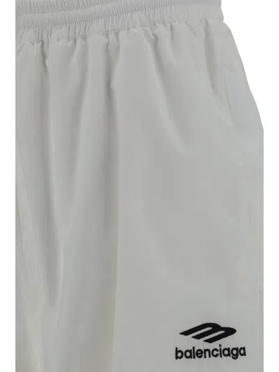 Shop Balenciaga Women Sweatpants In White