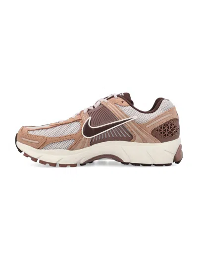 Shop Nike Zoom Vomero 5 Sneakers In Dusted Clay