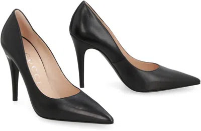 Shop Gucci Leather Pointy-toe Pumps In Black