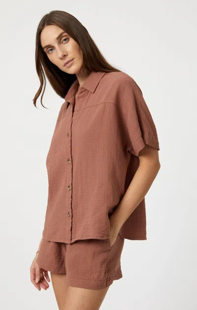 Shop Mavi Gauze Short Sleeve Shirt In Brownie