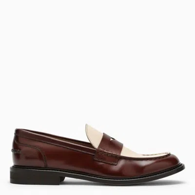 Shop Doucal's Classic Two-tone Moccasin In Brown