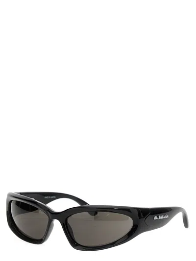 Shop Balenciaga Swift Oval Sunglasses Black