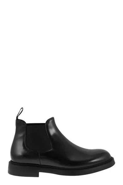 Doucal's Black Leather Ankle Boot In Black