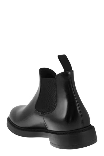 Doucal's Black Leather Ankle Boot In Black