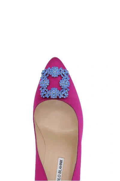 Manolo Blahnik Hankishi Bckle Embellished Pumps In Dark Pink