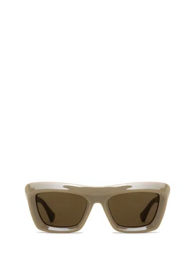 Shop Bottega Veneta Sunglasses In Brown