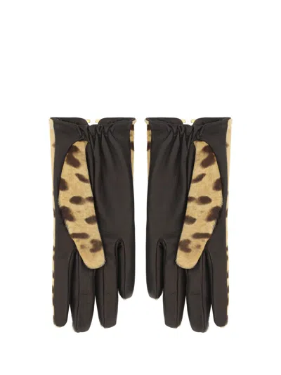 Shop Valentino Garavani Gloves In Mn6