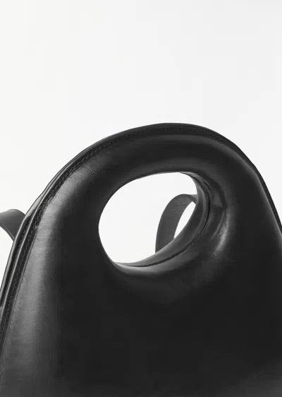 Lemaire Egg Leather Shoulder Bag In Black