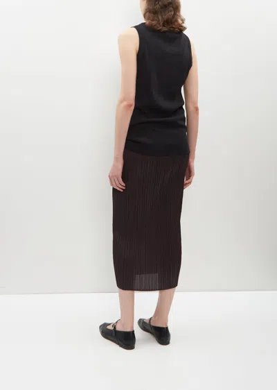 Shop Issey Miyake Essential Pleated Skirt In 09-black Pepper