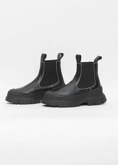 Shop Sofie D'hoore Fabulous Chelsea Boots In Leather Black