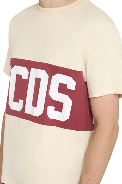 Shop Gcds Logo Cotton T-shirt In Panna