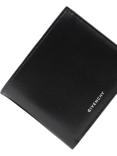 Shop Givenchy "8 Cc" Wallet In 黑色的