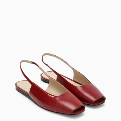 Le Monde Beryl Low Red Leather Sandal In Red