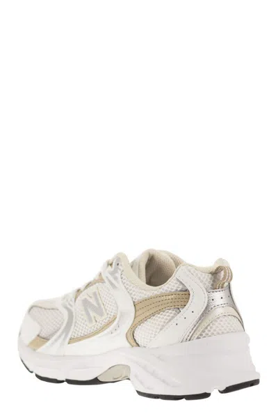 Shop New Balance 530 - Sneakers Lifestyle In White/beige