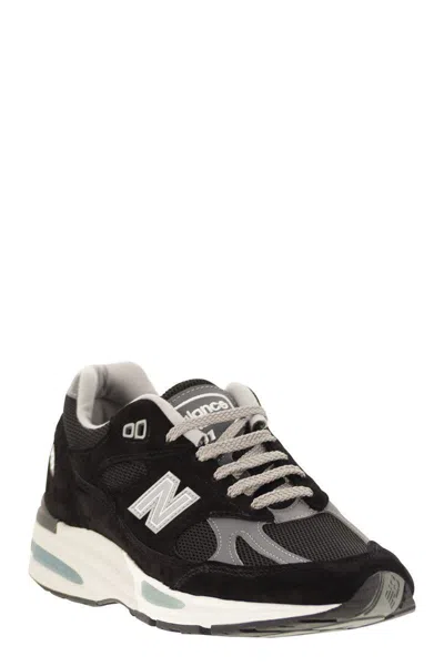 Shop New Balance 991v1 - Sneakers In Black