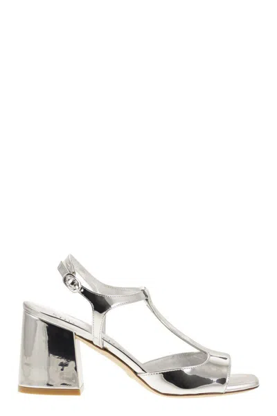 Shop Stuart Weitzman Flareblock - Mirrored Leather T-sandal In Silver