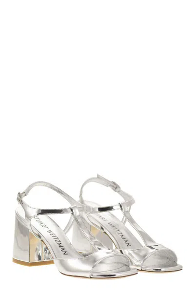 Stuart Weitzman Minimalist Flareblock 85 Mirrored Leather T-sandal In Silver