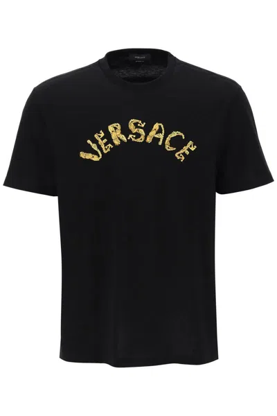 Shop Versace Seashell Baroque T-shirt In Nero