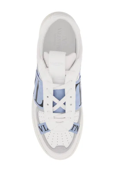 Shop Valentino Vl7n Low-top Sneakers In Bianco