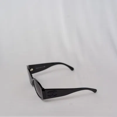Pre-owned Chanel Black Oversized Sunglasses
